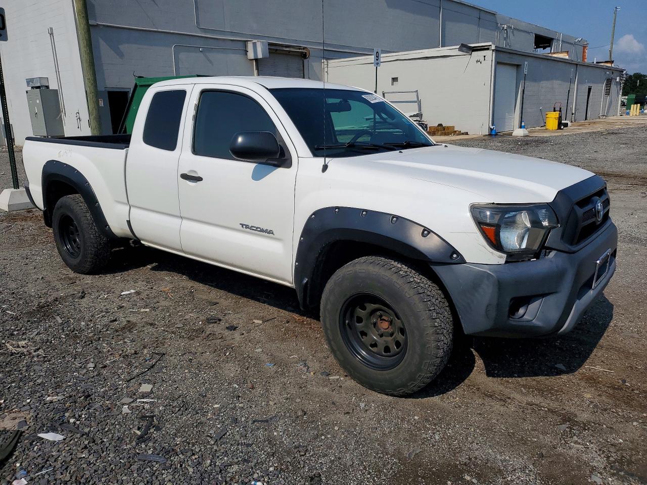 2015 Toyota Tacoma Base Белый vin: 5TFTX4CN0FX052283