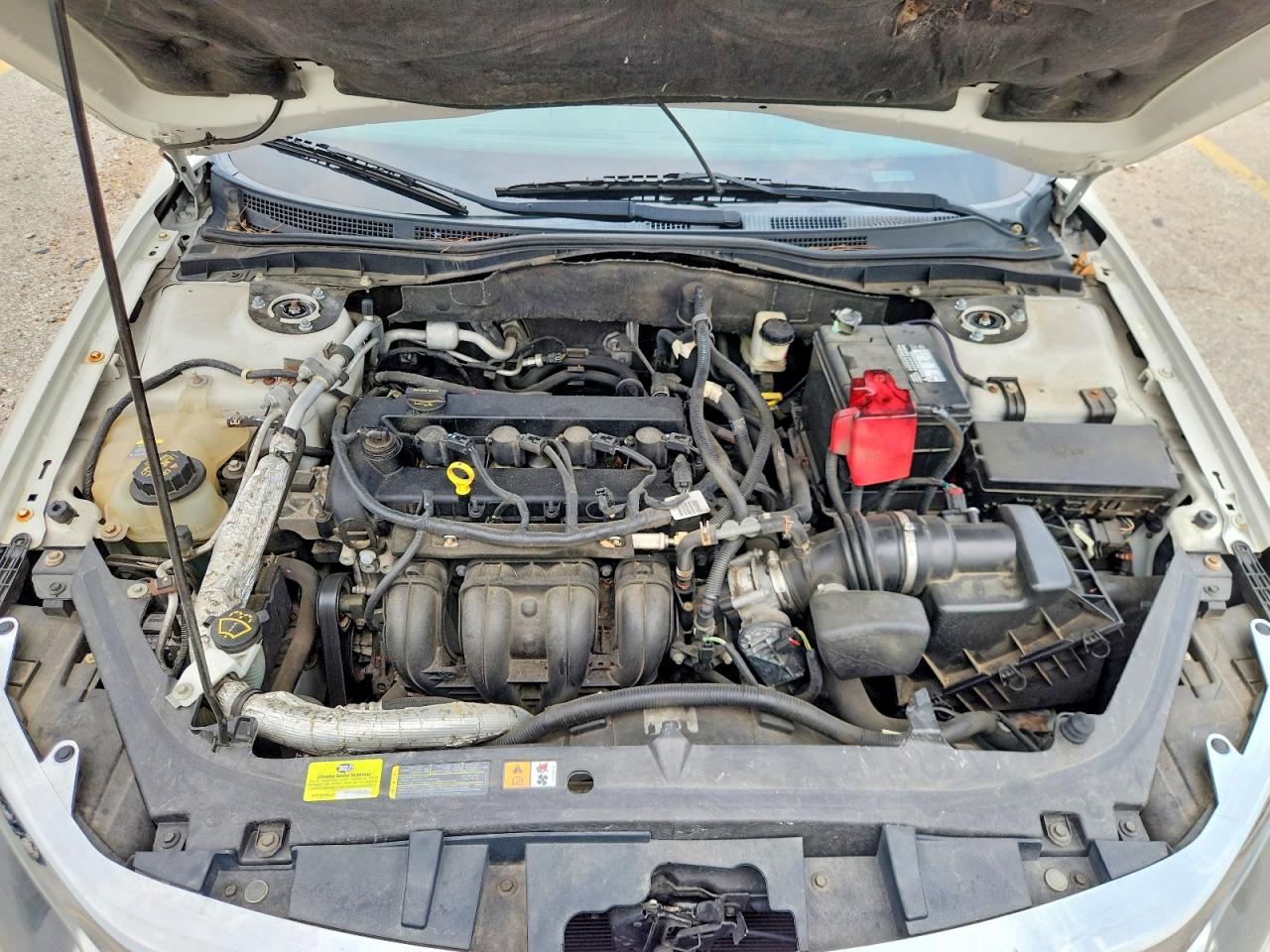 2010 Ford Fusion S White vin: 3FAHP0GA4AR411406