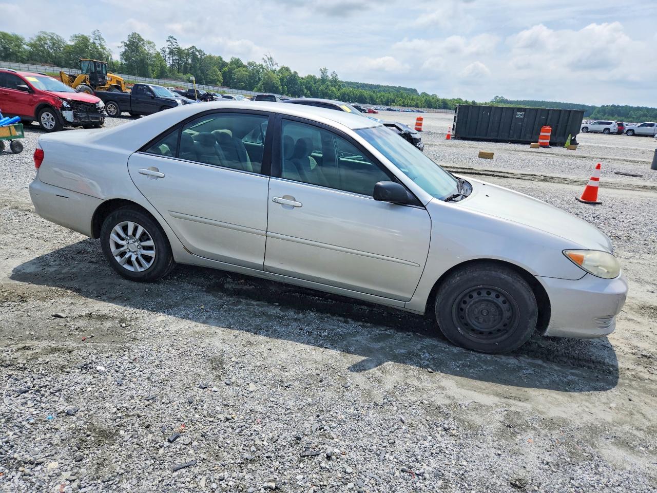 2005 Toyota Camry Standard Silver vin: 4T1BE32K85U568129