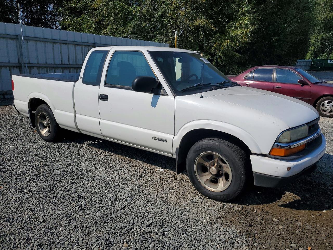 2003 Chevrolet S Truck S10 White vin: 1GCCS19X538173998