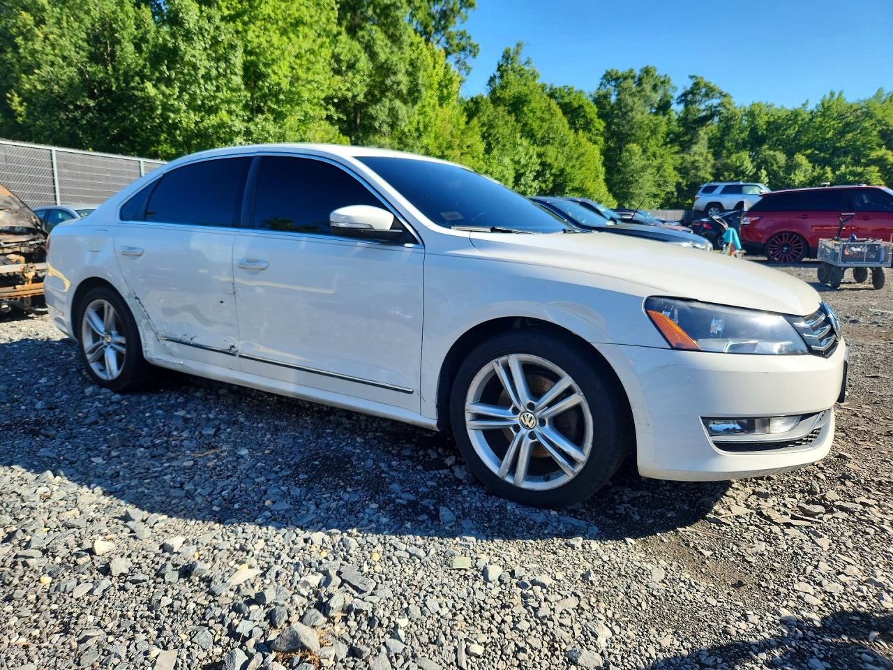 2015 Volkswagen Passat Se Белый vin: 1VWBT7A30FC005124