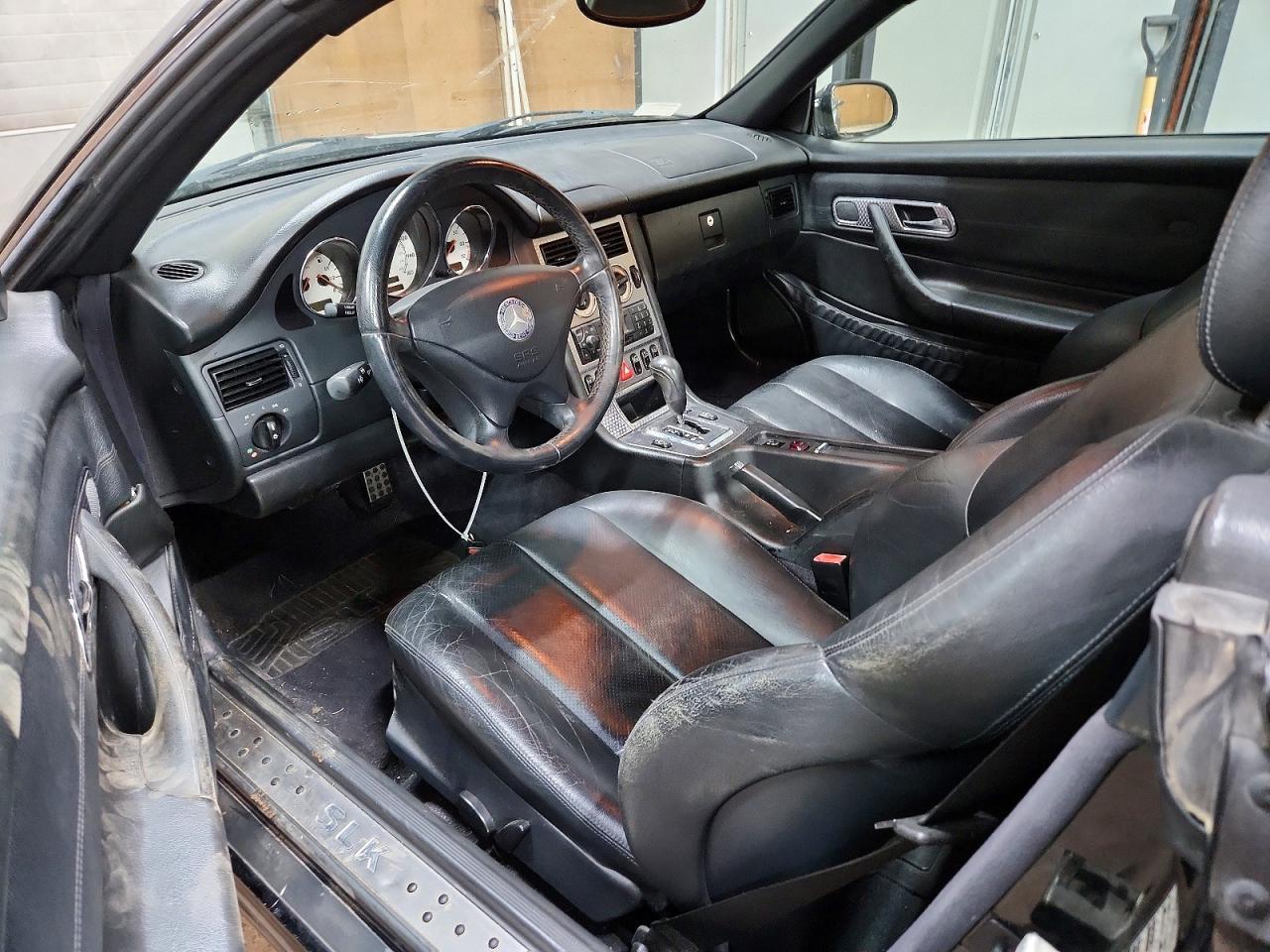 2001 Mercedes-benz Slk 230 Kompressor Black vin: WDBKK49FX1F184636