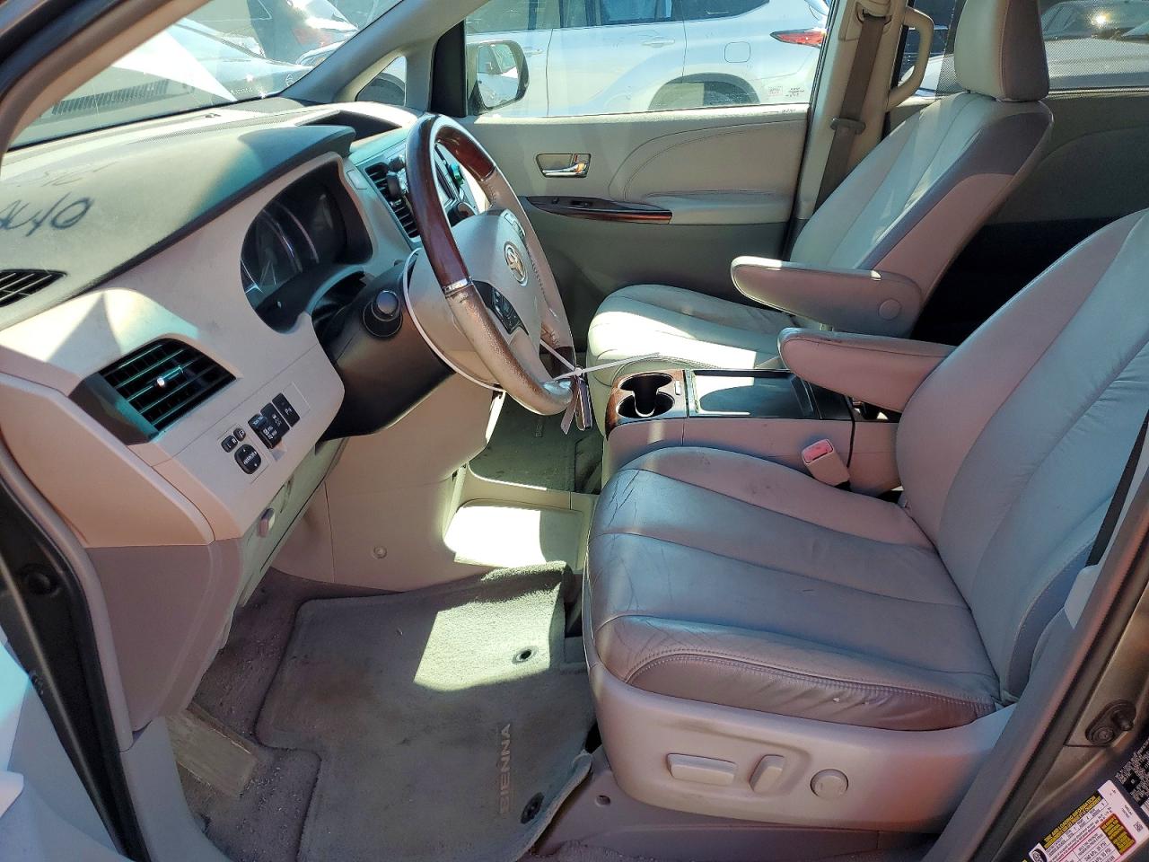 2011 Toyota Sienna Limited 7-passenger Gray vin: 5TDDK3DC0BS011954