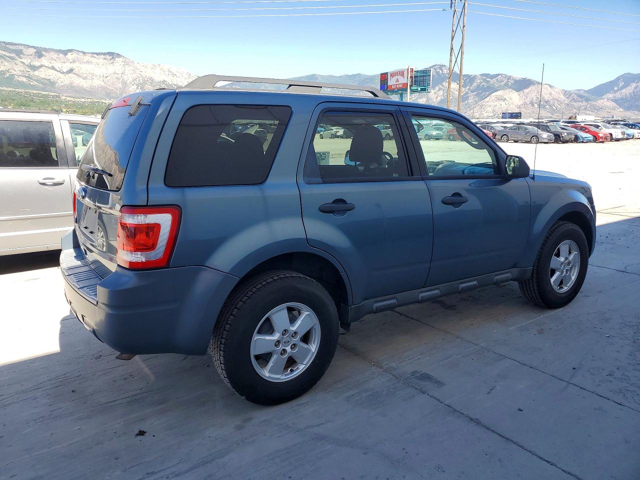 2010 Ford Escape Xlt Blue vin: 1FMCU0D72AKC44856
