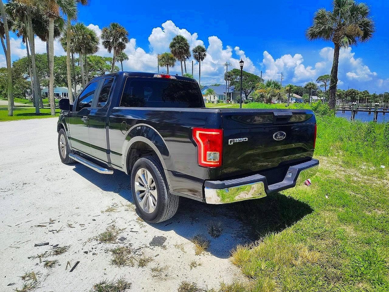 2015 Ford F150 Super Cab Gray vin: 1FTEX1C89FKD19628