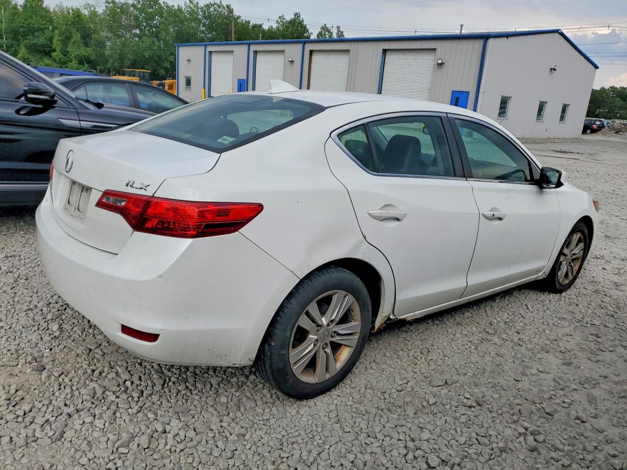 2013 Acura Ilx 20 White vin: 19VDE1F35DE014069