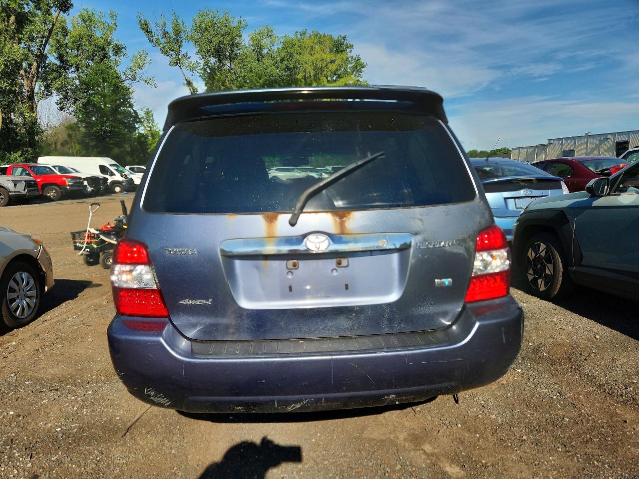2006 Toyota Highlander Hybrid Blue vin: JTEEW21A960004768