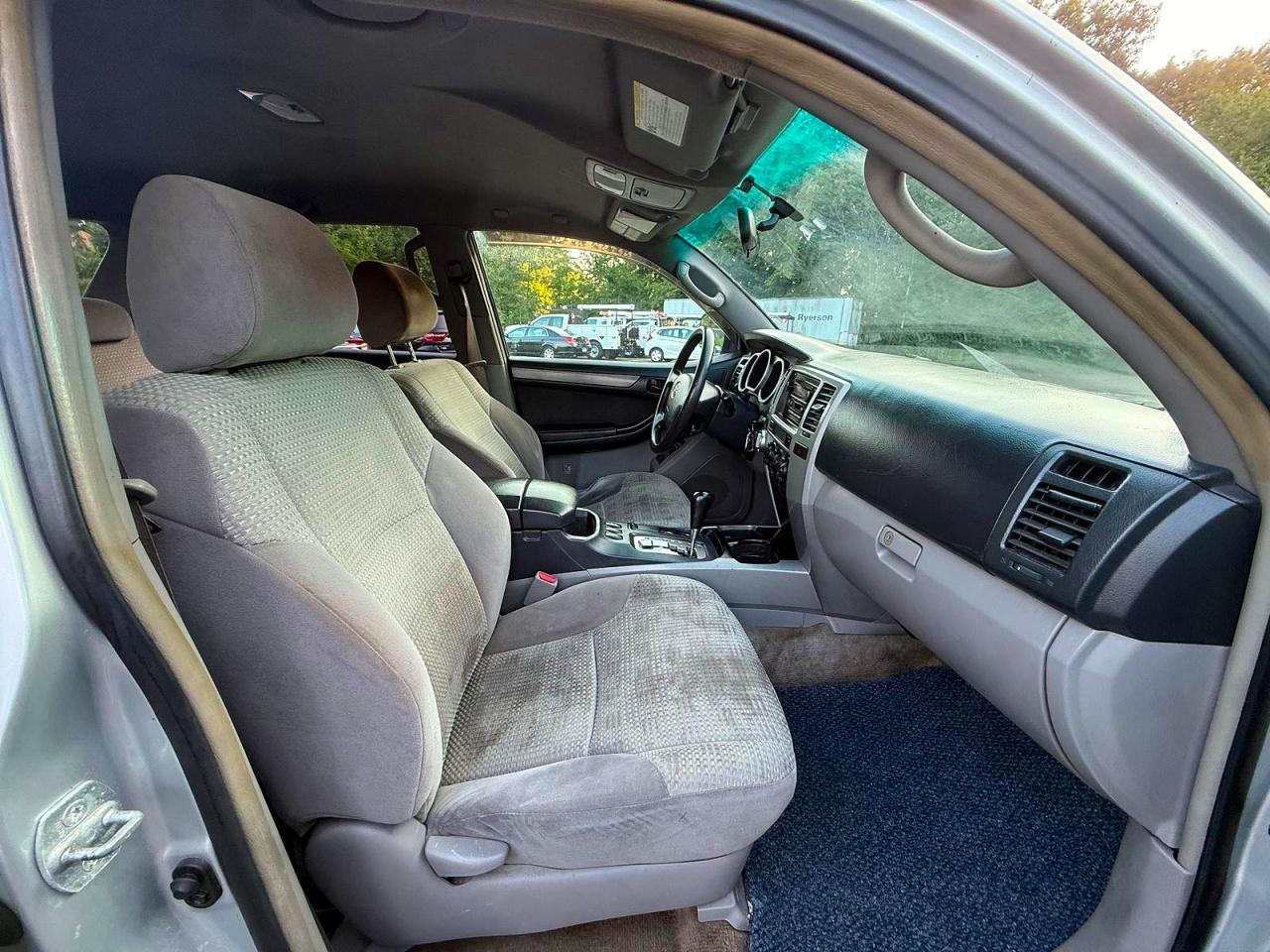 2005 Toyota 4runner Sr5 Silver vin: JTEBU14RX50066263