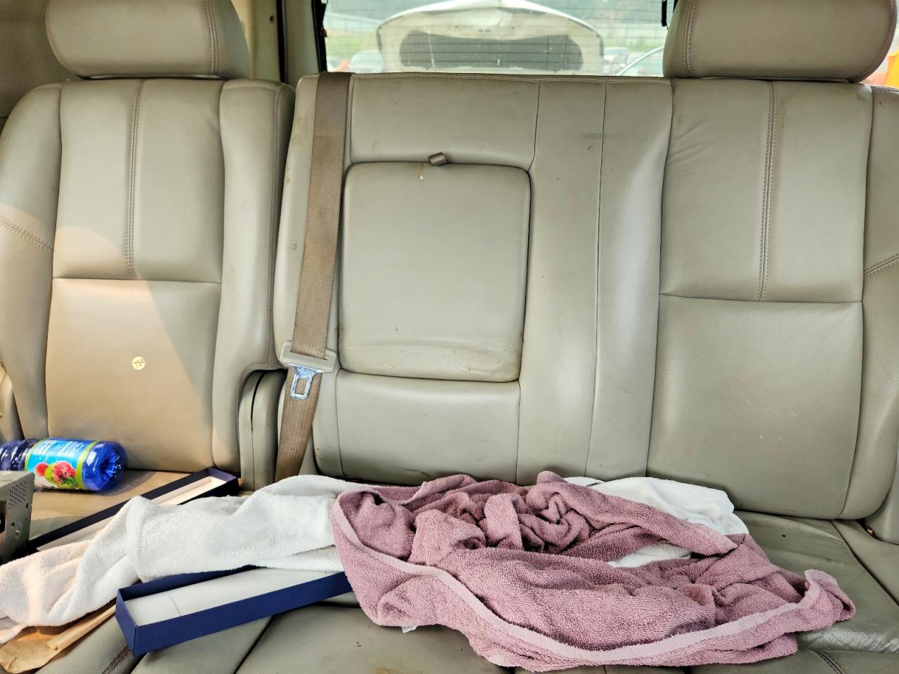2007 Chevrolet Tahoe K1500 White vin: 1GNFK13037J197117
