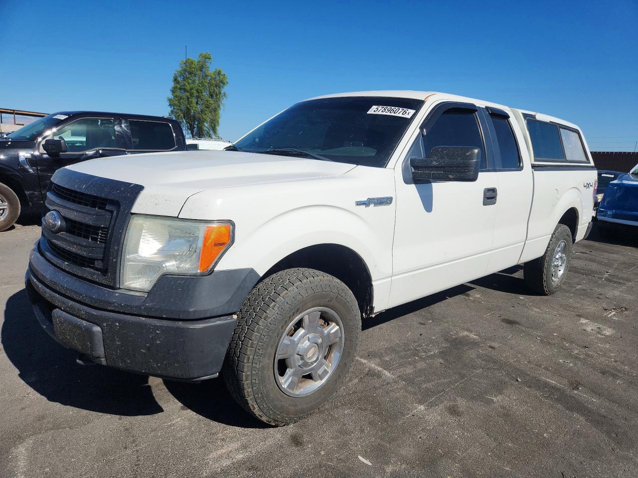 2013 Ford F150 Super Cab White vin: 1FTFX1EF4DKF16140