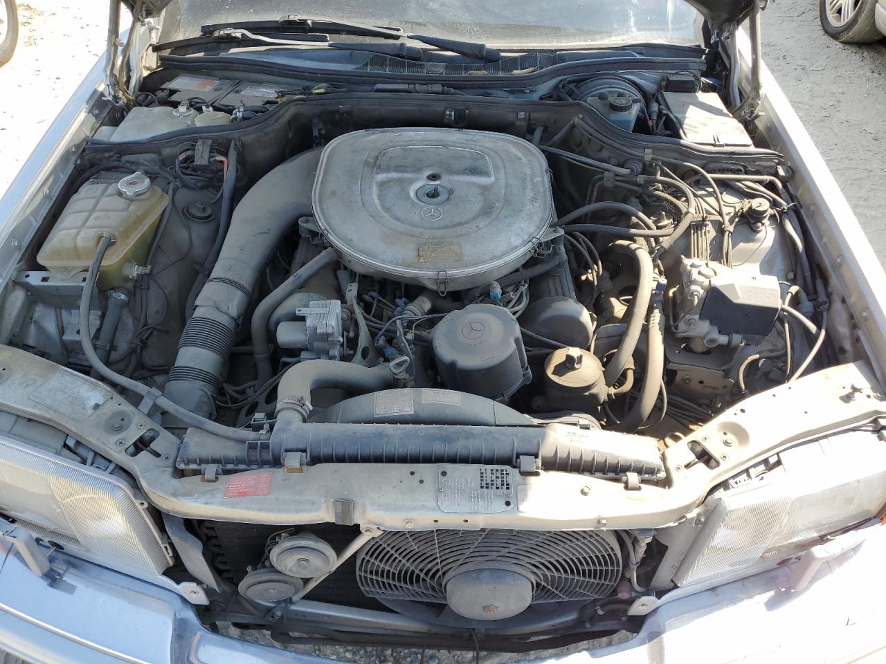 1988 Mercedes-benz 420 Sel Silver vin: WDBCA35D8JA376544