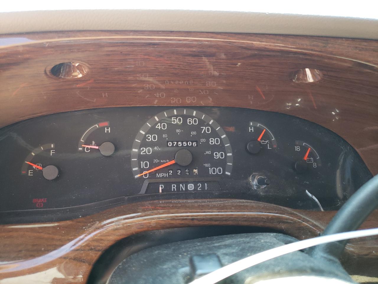 2001 Ford Econoline E150 Van Red vin: 1FDRE14W01HA25010