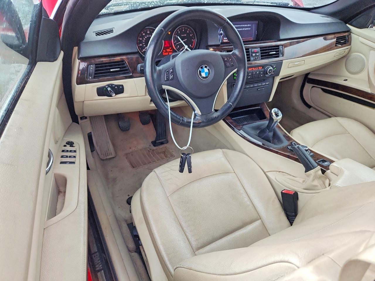 2011 Bmw 335 I Red vin: WBADX7C50BE242061