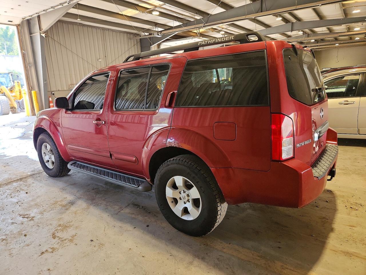 2006 Nissan Pathfinder S Red vin: 5N1AR18W86C607677