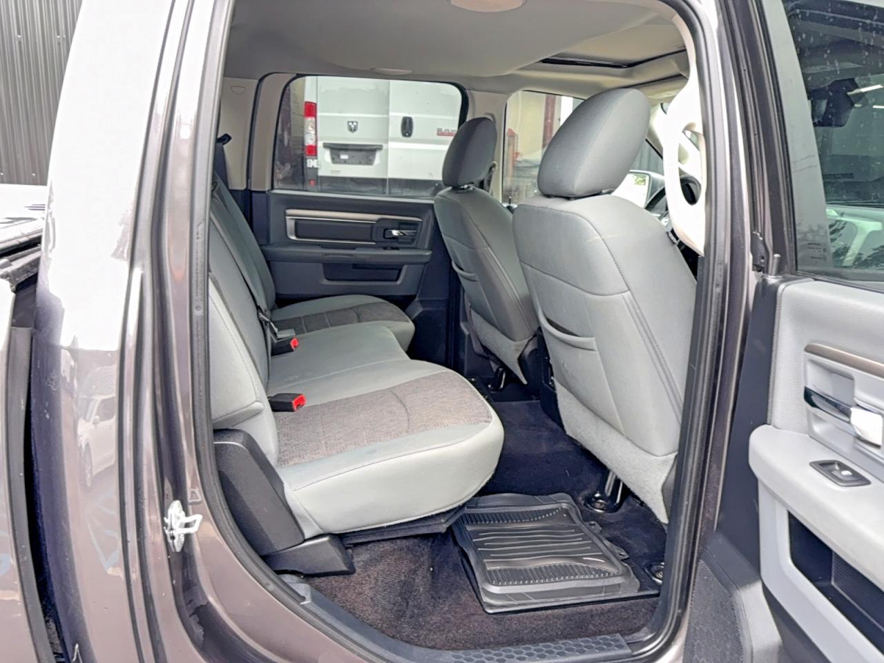 2015 Ram 1500 Slt Gray vin: 1C6RR7LM8FS606896