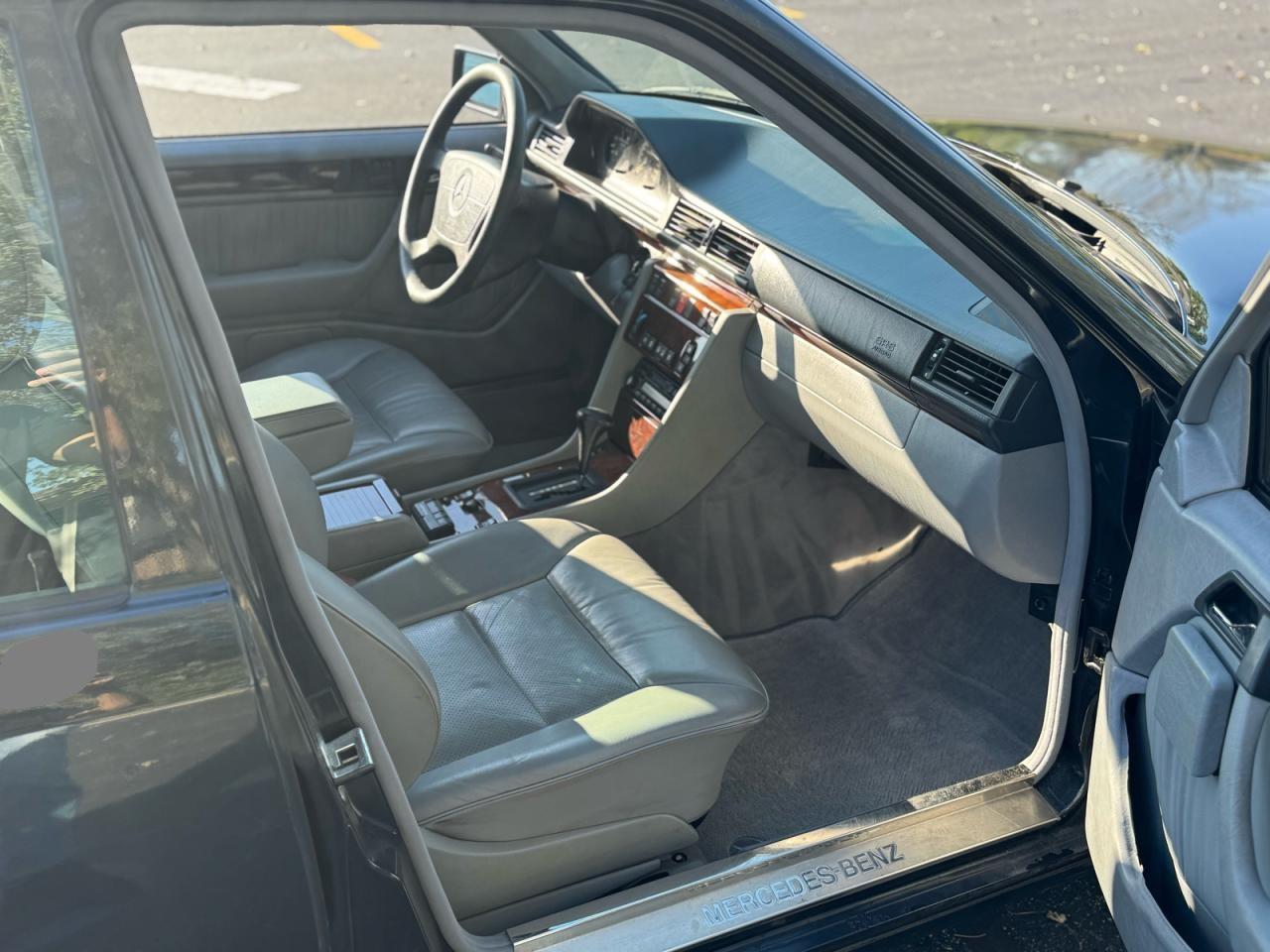 1995 Mercedes-benz E 320 Base Blue vin: WDBEA32E2SC266939