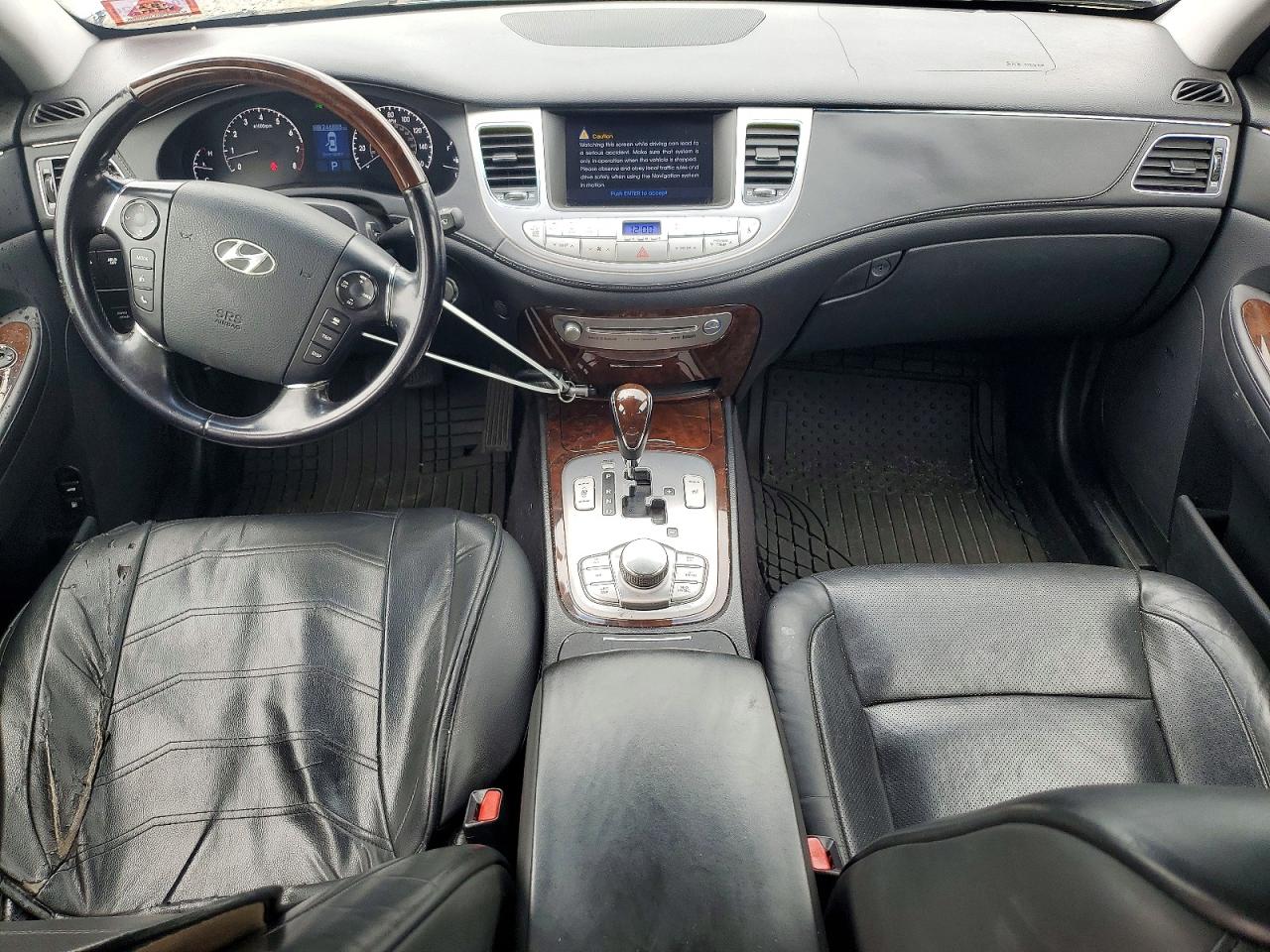2010 Hyundai Genesis 4.6l Blue vin: KMHGC4DF2AU071685