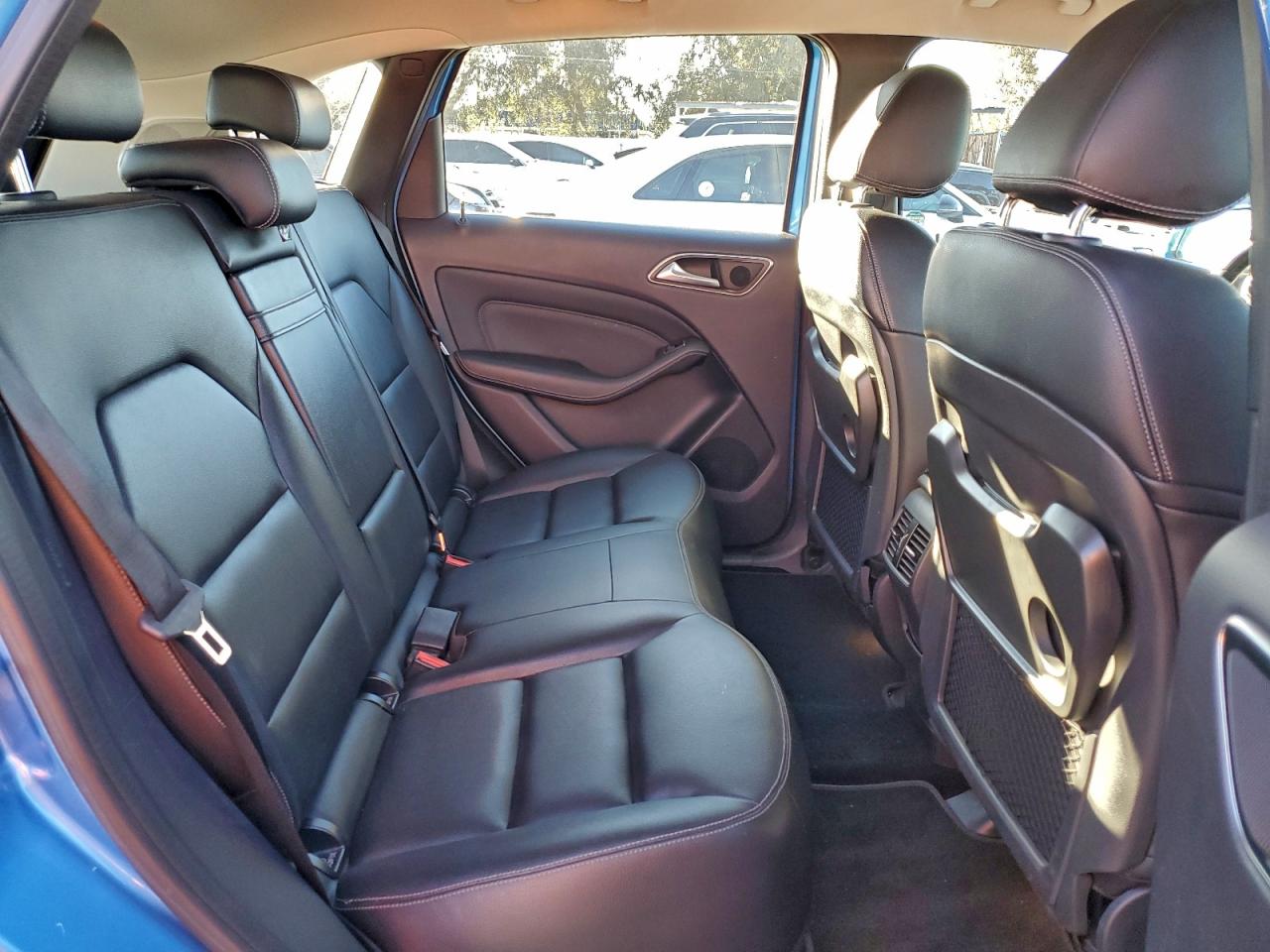 2015 Mercedes-benz B Electric Blue vin: WDDVP9AB9FJ005809