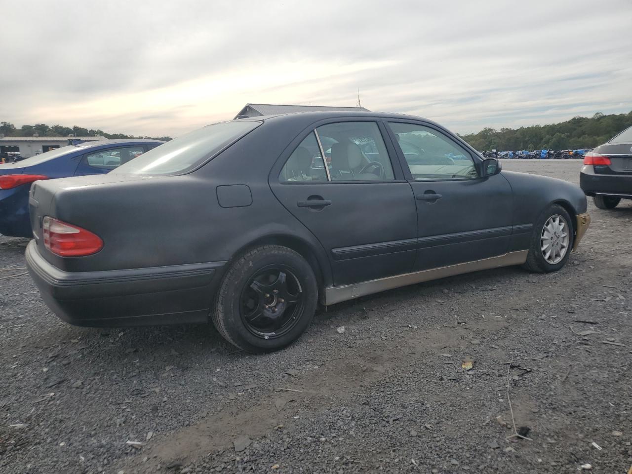 2000 Mercedes-benz E 320 Черный vin: WDBJF65JXYB111970