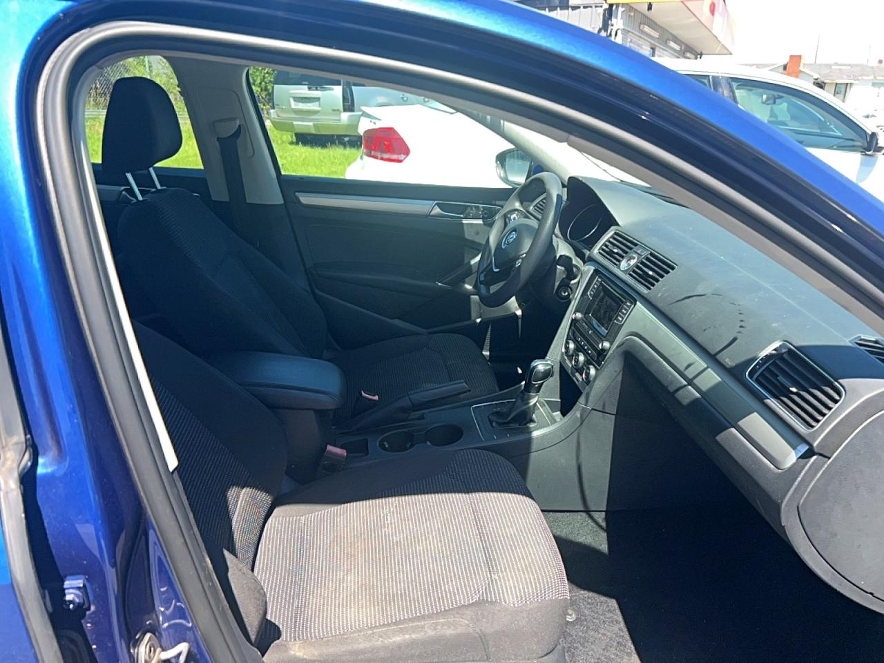 2016 Volkswagen Passat S Blue vin: 1VWAS7A38GC019000