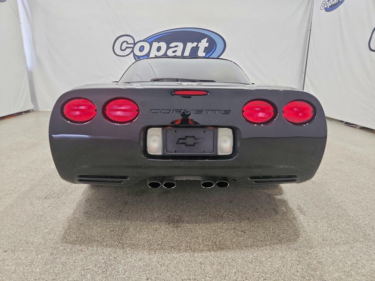 2003 Chevrolet Corvette Black vin: 1G1YY22G335101938