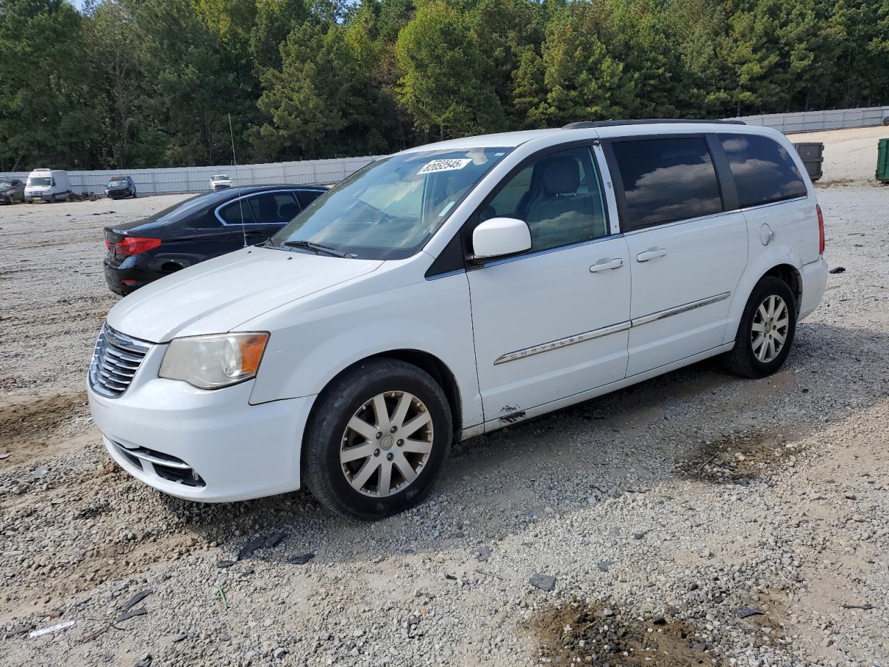 2014 Chrysler Town & Country Touring White vin: 2C4RC1BG1ER295234