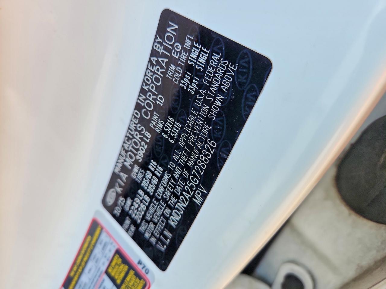 2016 Kia Soul Base White vin: KNDJN2A25G7288326