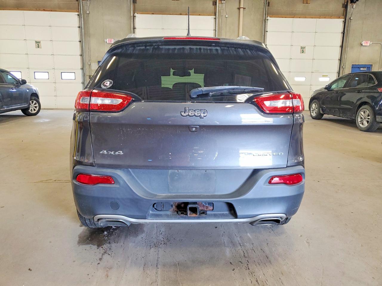 2016 Jeep Cherokee Limited Silver vin: 1C4PJMDS3GW236020