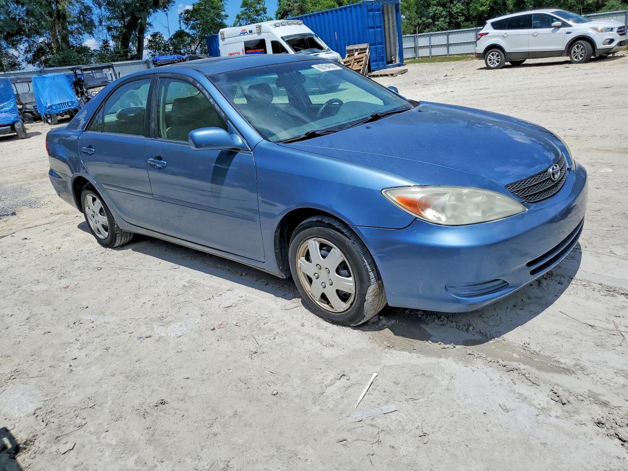 2002 Toyota Camry Le Blue vin: 4T1BE32K32U533865