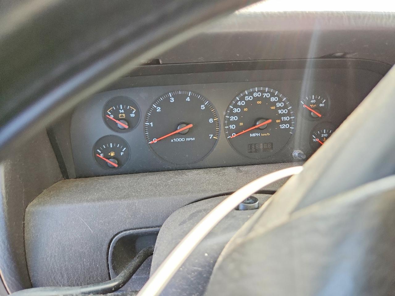 2001 Jeep Grand Cherokee Laredo Burgundy vin: 1J4GW48S41C505463