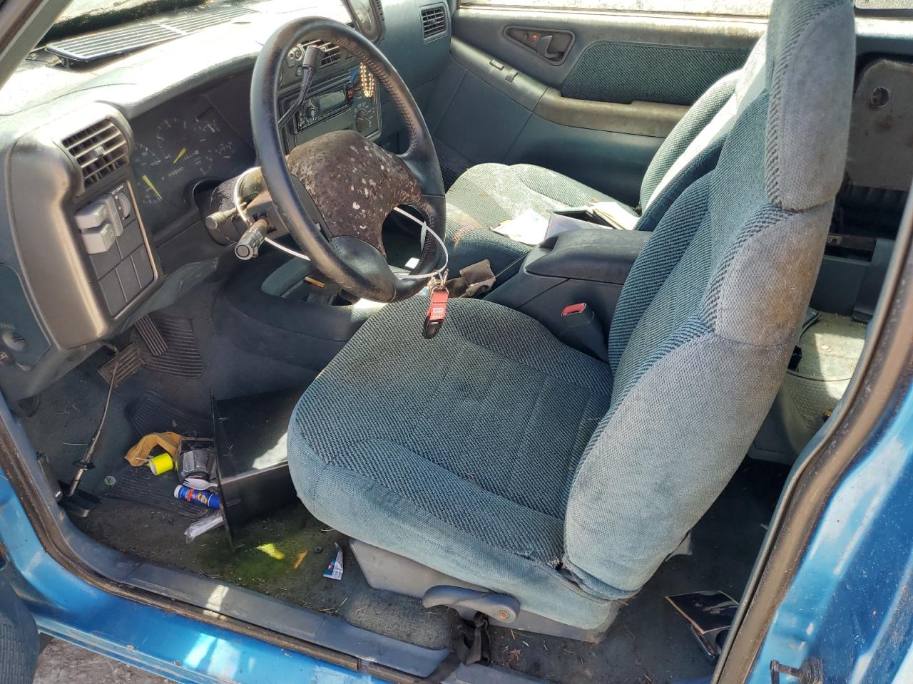 1994 Chevrolet S Truck S10 Blue vin: 1GCDT19W0R8147553
