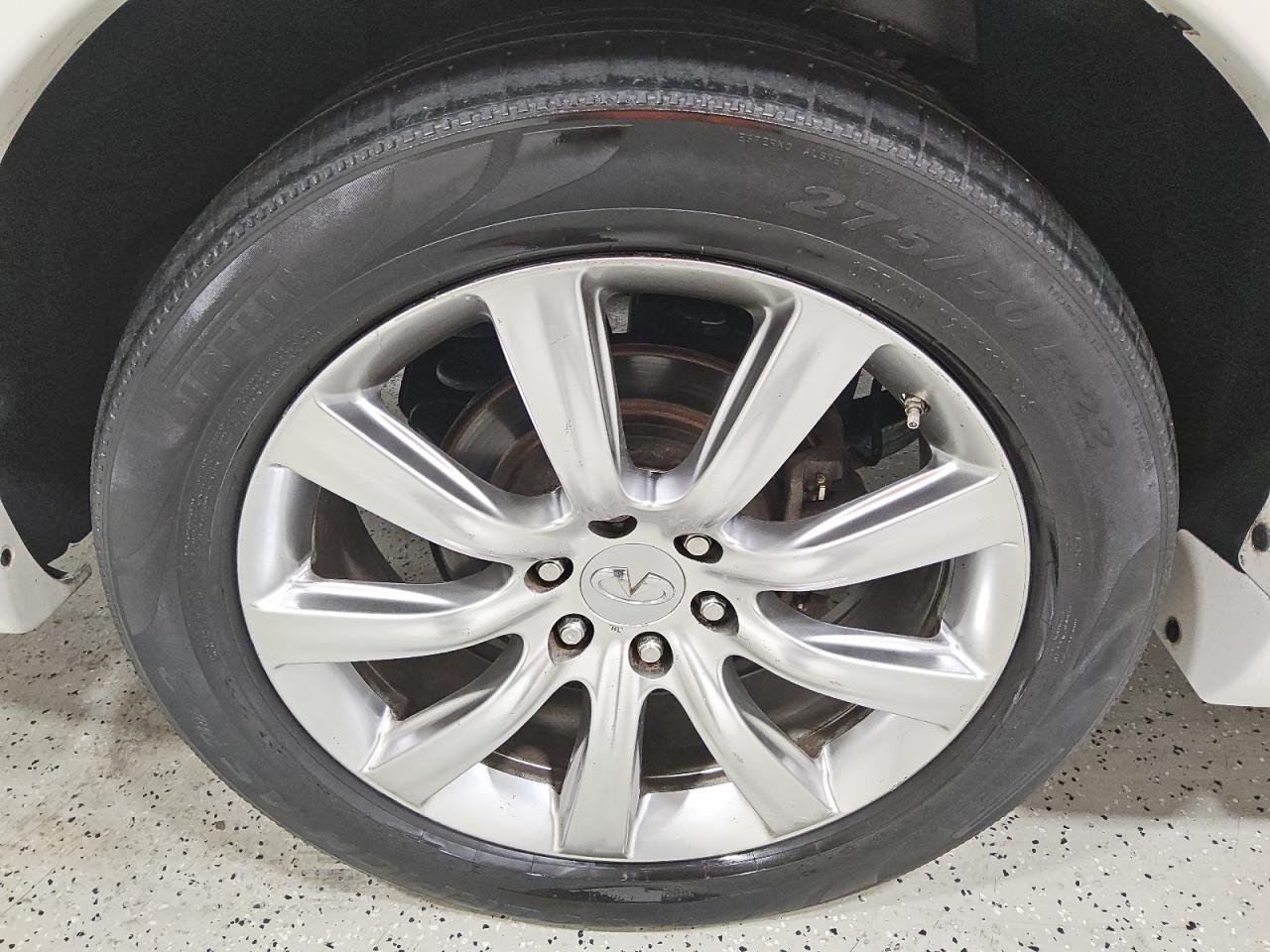 2012 Infiniti Qx56 Base White vin: JN8AZ2NE2C9023374 Damage: Right Rear Wheel, Curb Rash, 5 To 6 Inches