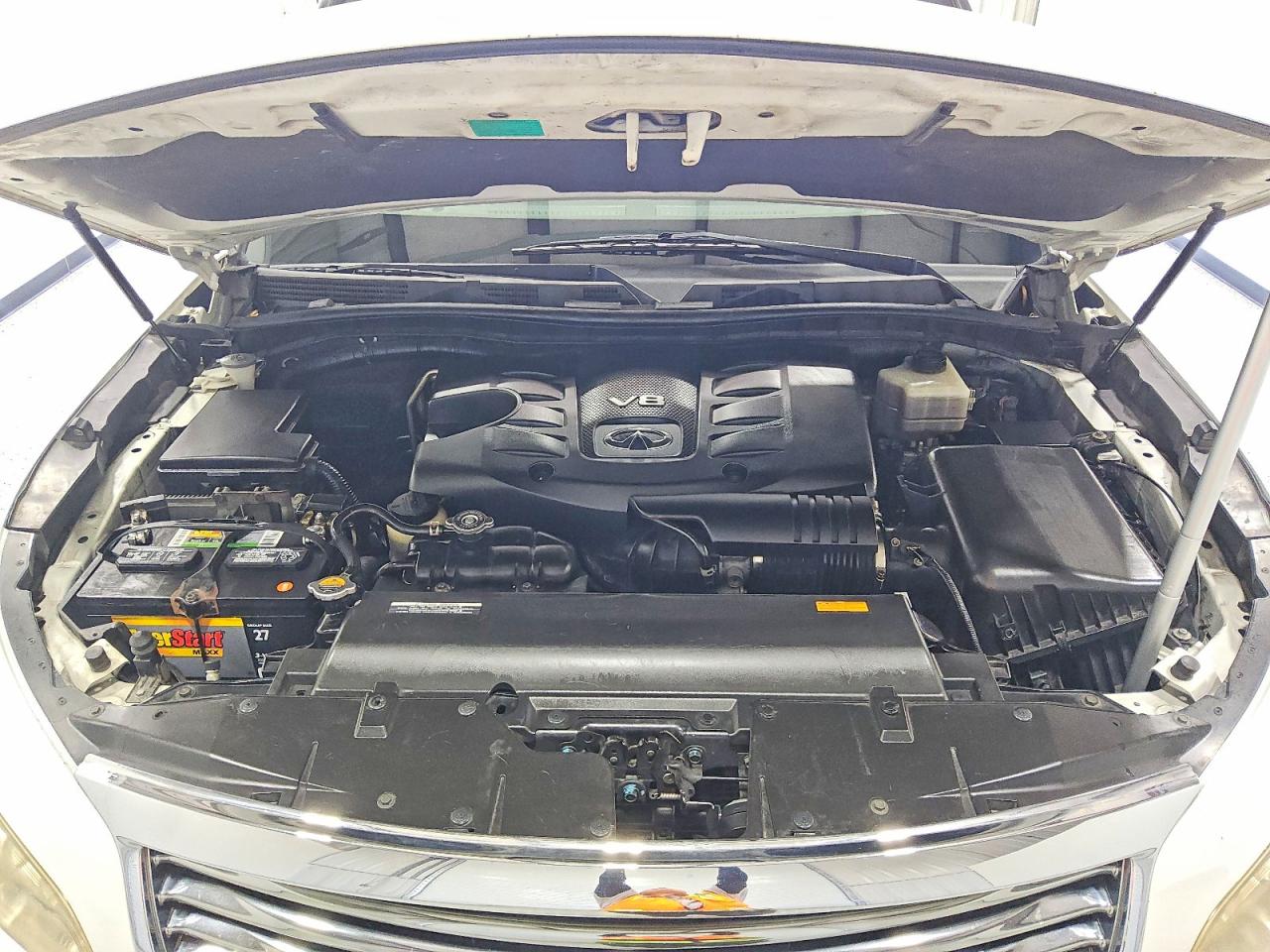 2012 Infiniti Qx56 Base White vin: JN8AZ2NE2C9023374