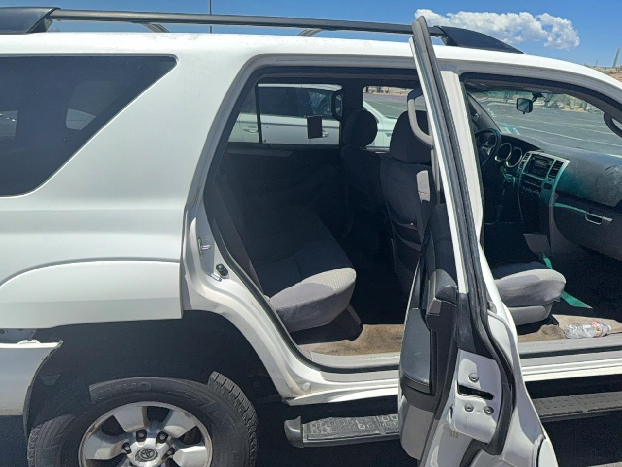 2004 Toyota 4runner Sr5 White vin: JTEZU14R048013697