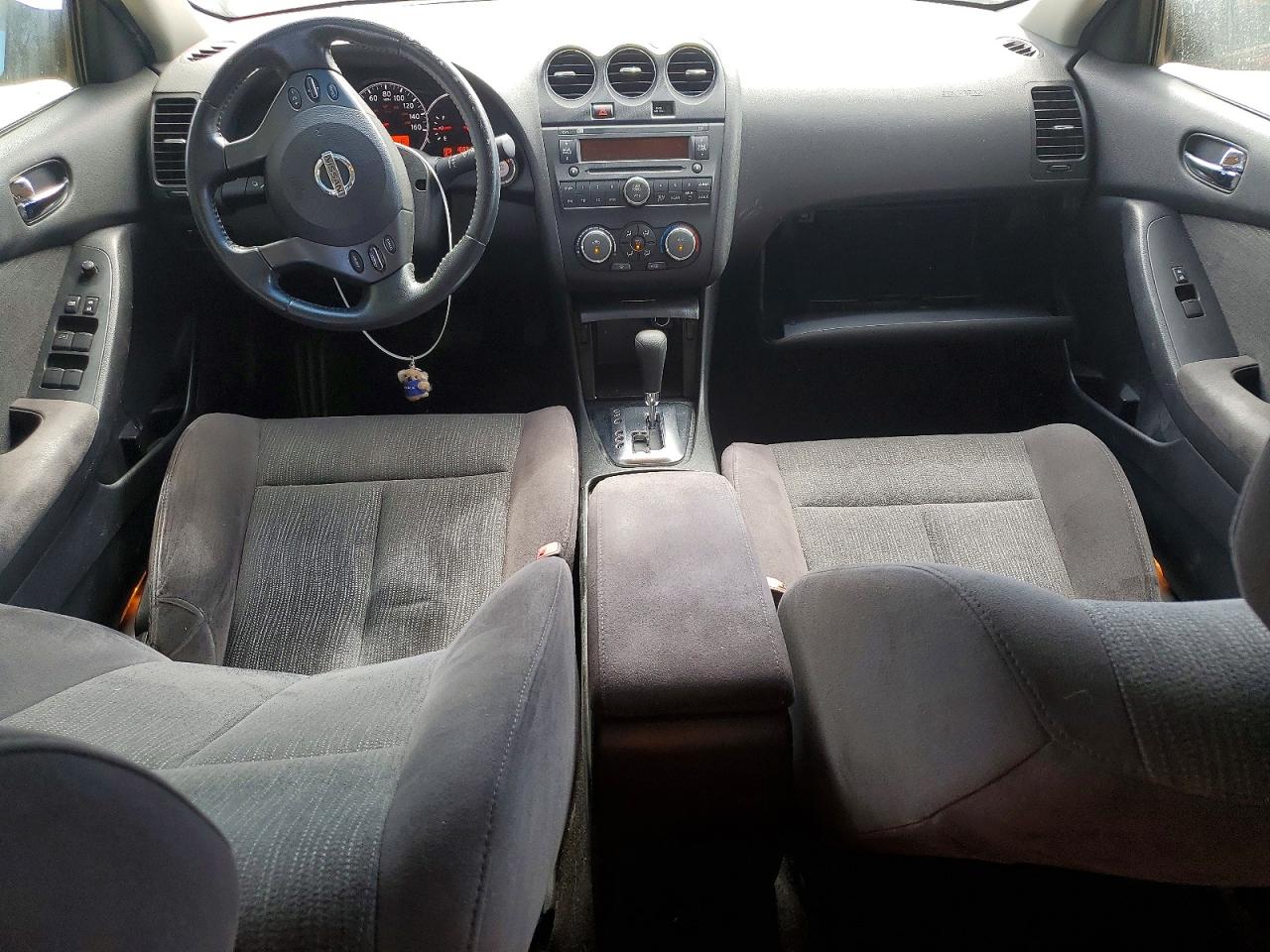2011 Nissan Altima 2.5 Red vin: 1N4AL2AP2BN492884