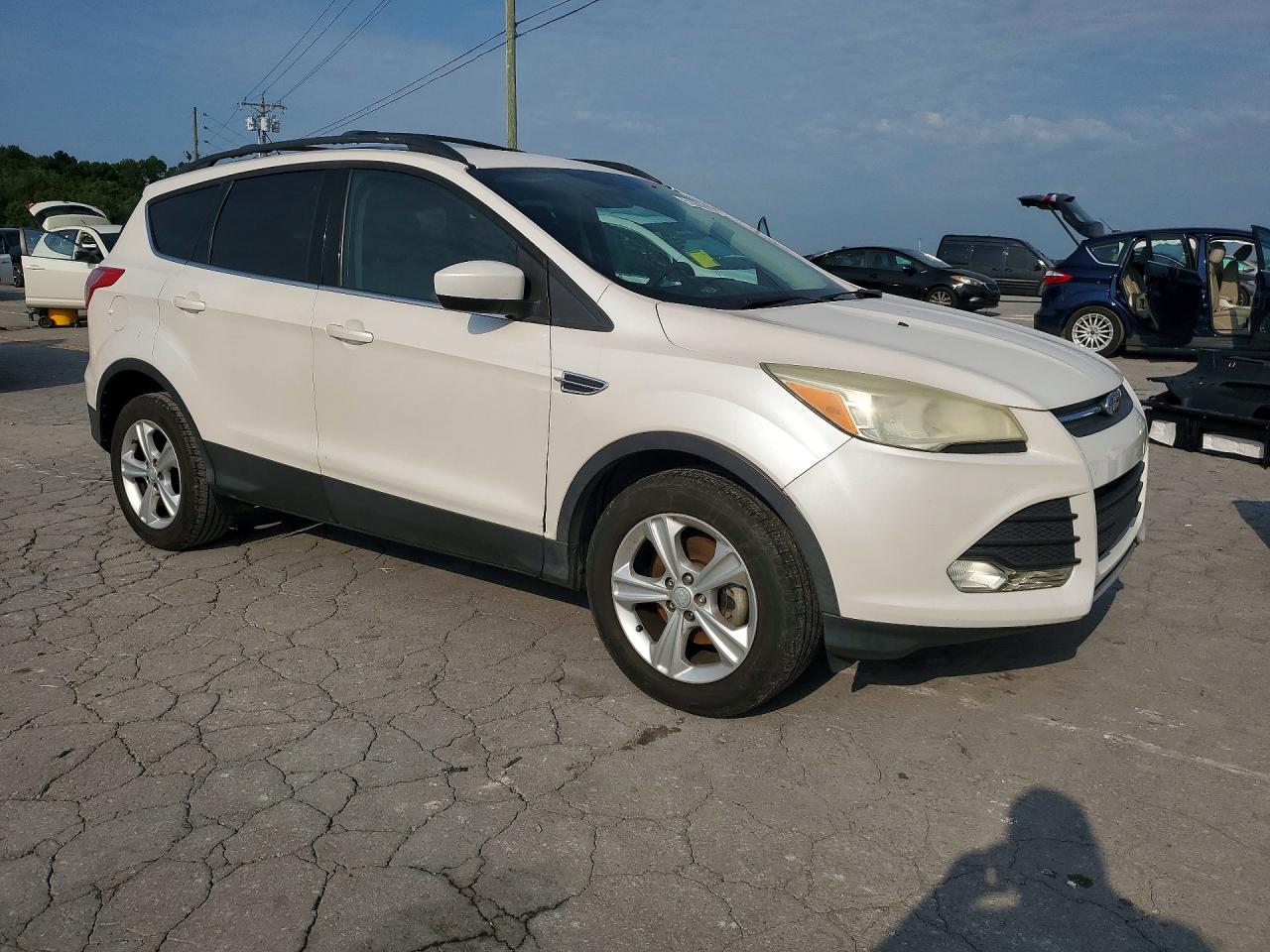 2013 Ford Escape Se White vin: 1FMCU0GX6DUD07588