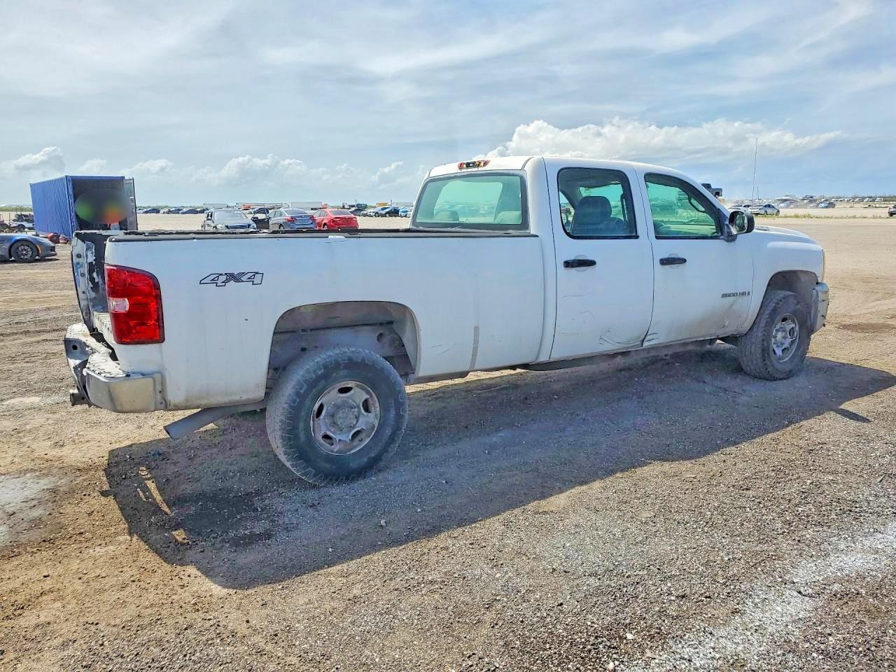 2007 Chevrolet Silverado K2500 Heavy Duty Белый vin: 1GCHK23K57F530901