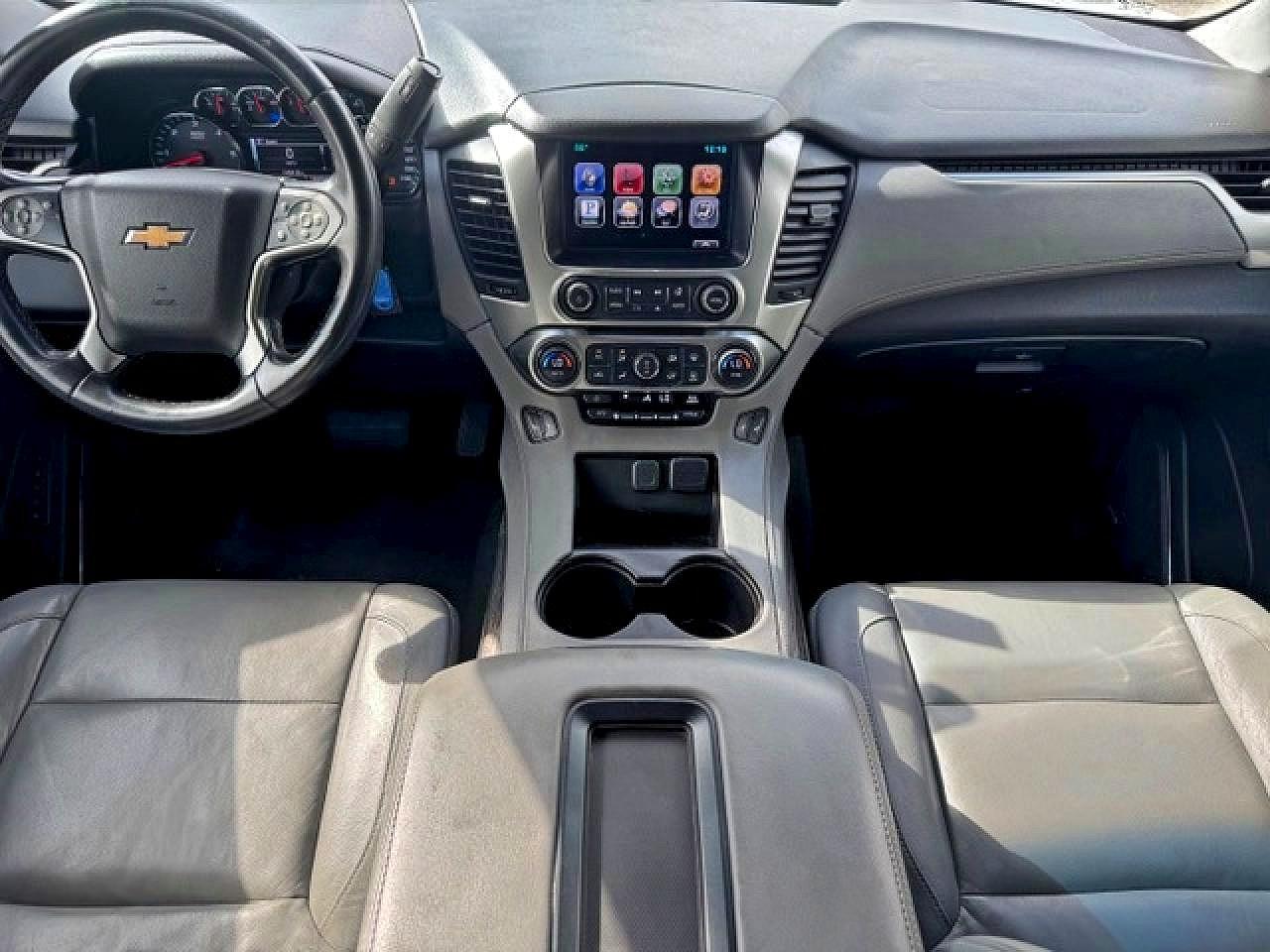 2015 Chevrolet Suburban C1500 Lt White vin: 1GNSCJKC8FR505342