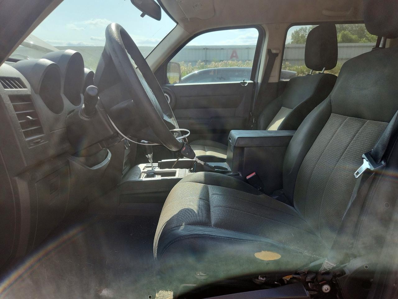 2009 Dodge Nitro Se Black vin: 1D8GU28K99W544092