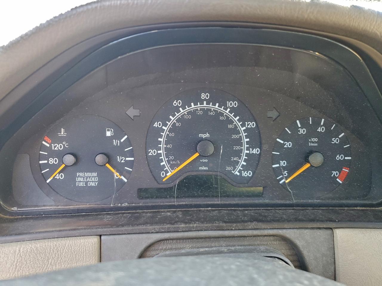 1996 Mercedes-benz E 320 Желто-коричневый vin: WDBJF55FXTJ010822