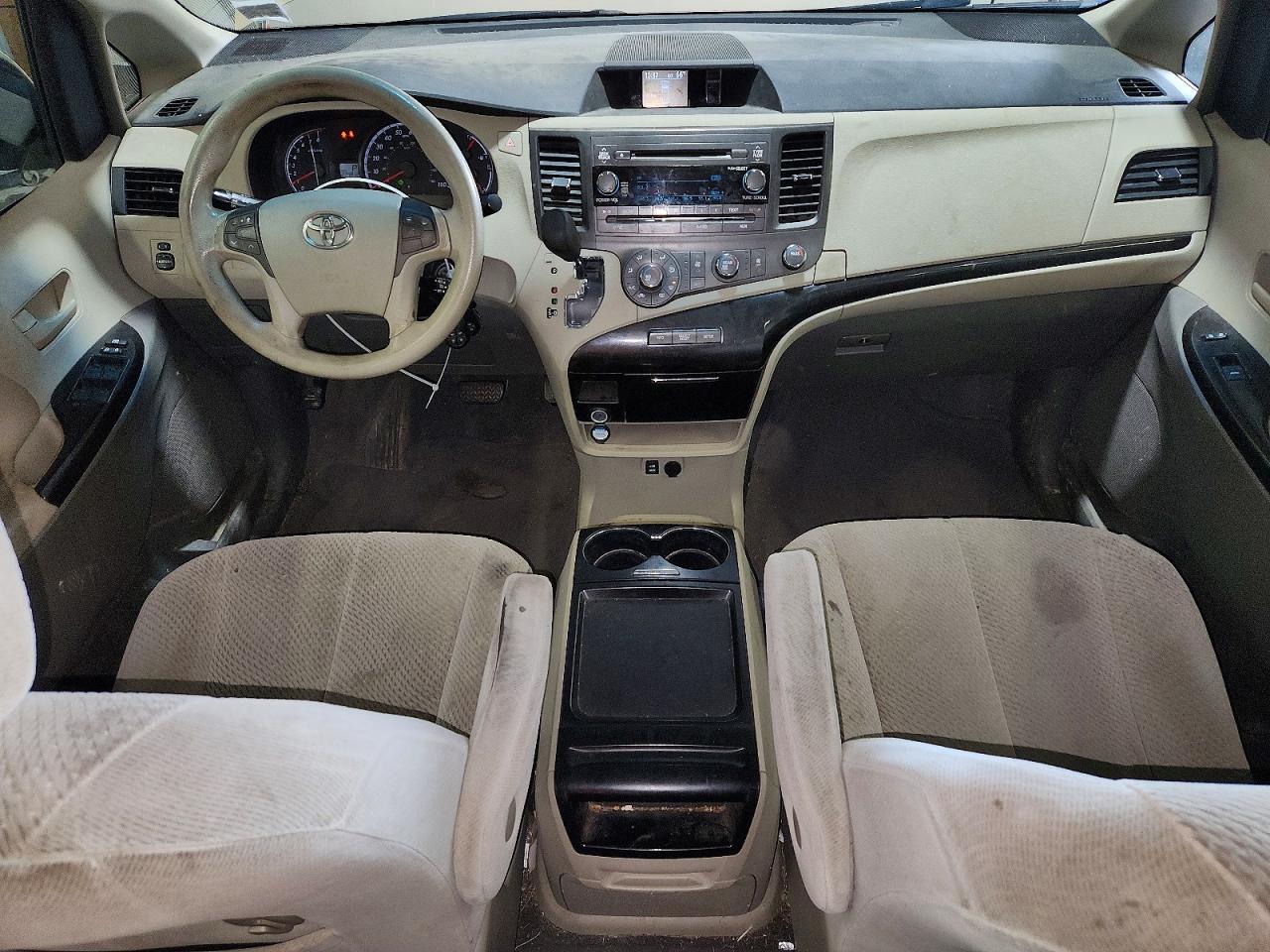 2011 Toyota Sienna Le Beige vin: 5TDJK3DCXBS003573