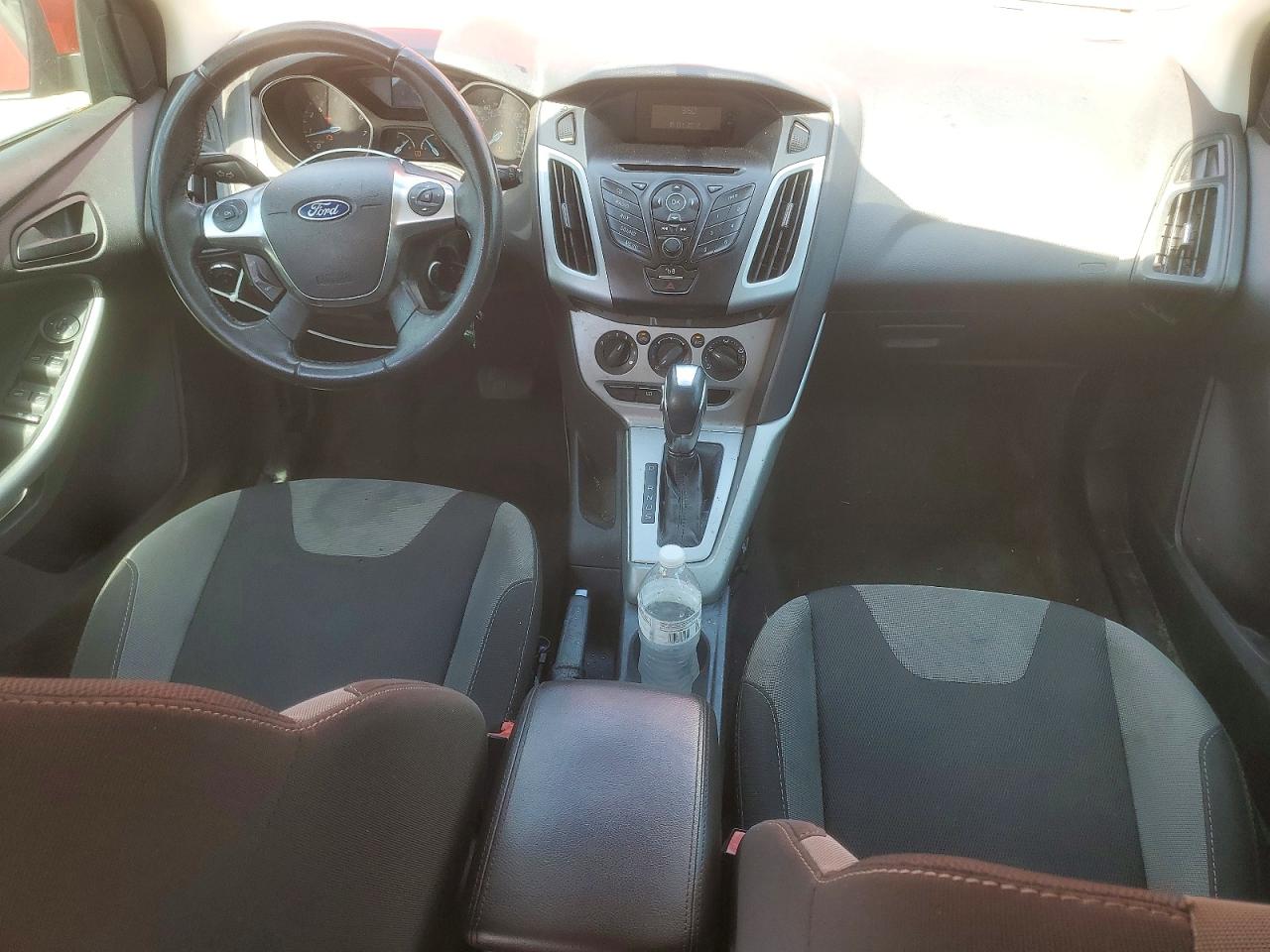 2012 Ford Focus Se Red vin: 1FAHP3K28CL327513