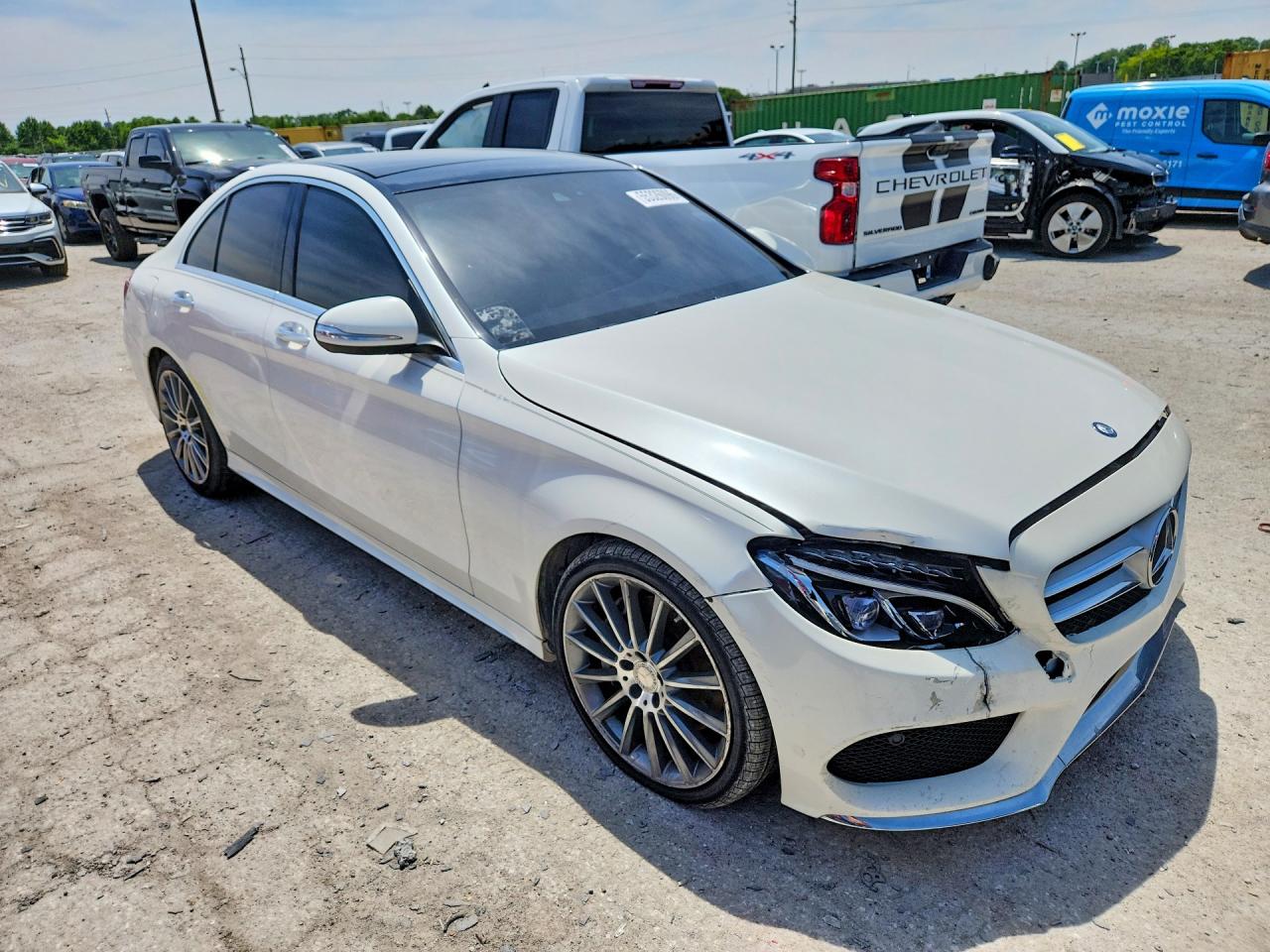 2015 Mercedes-benz C 400 4matic White vin: 55SWF6GB1FU030555