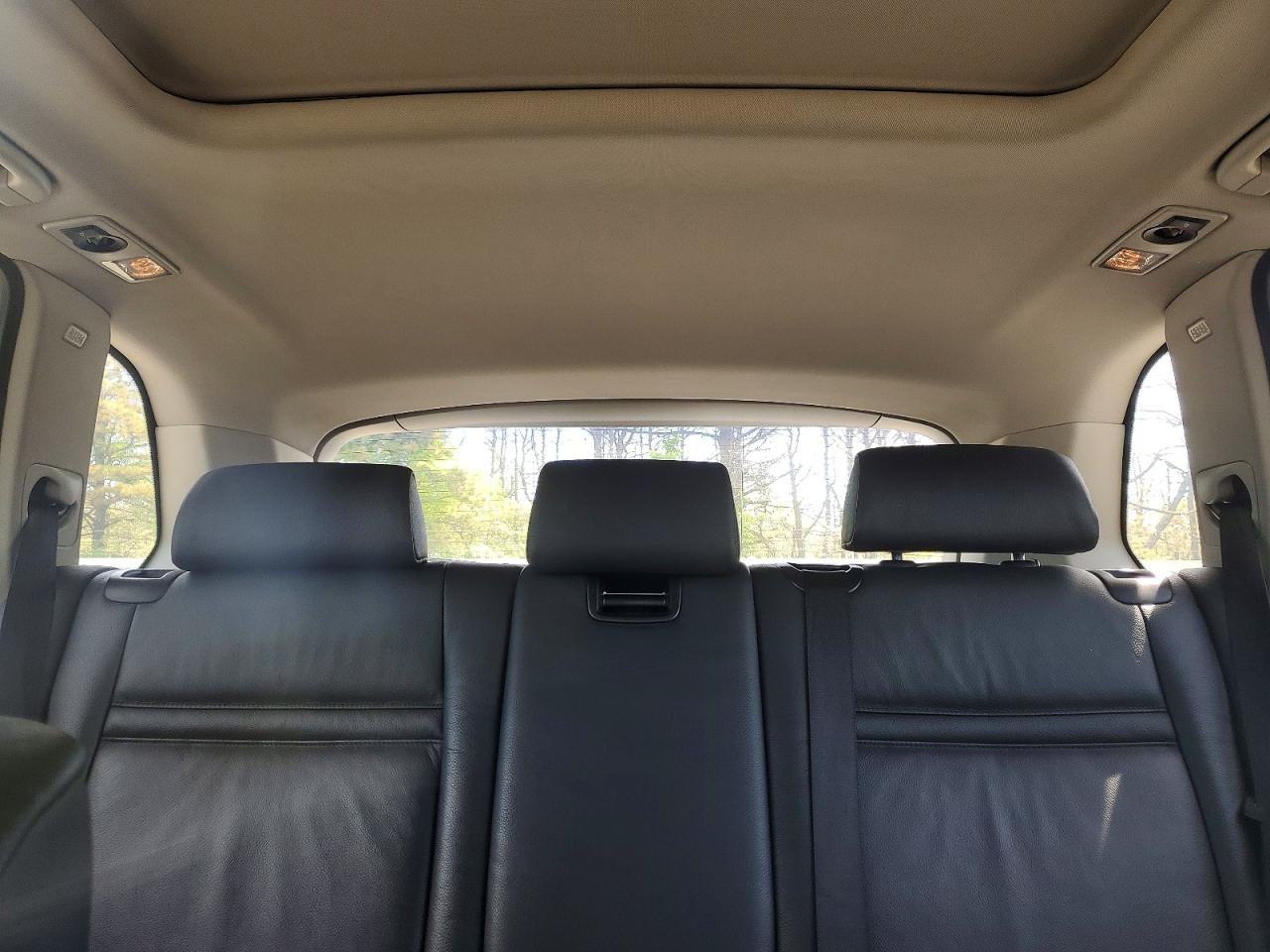 2012 Bmw X5 Xdrive35i Silver vin: 5UXZV4C5XCL748831