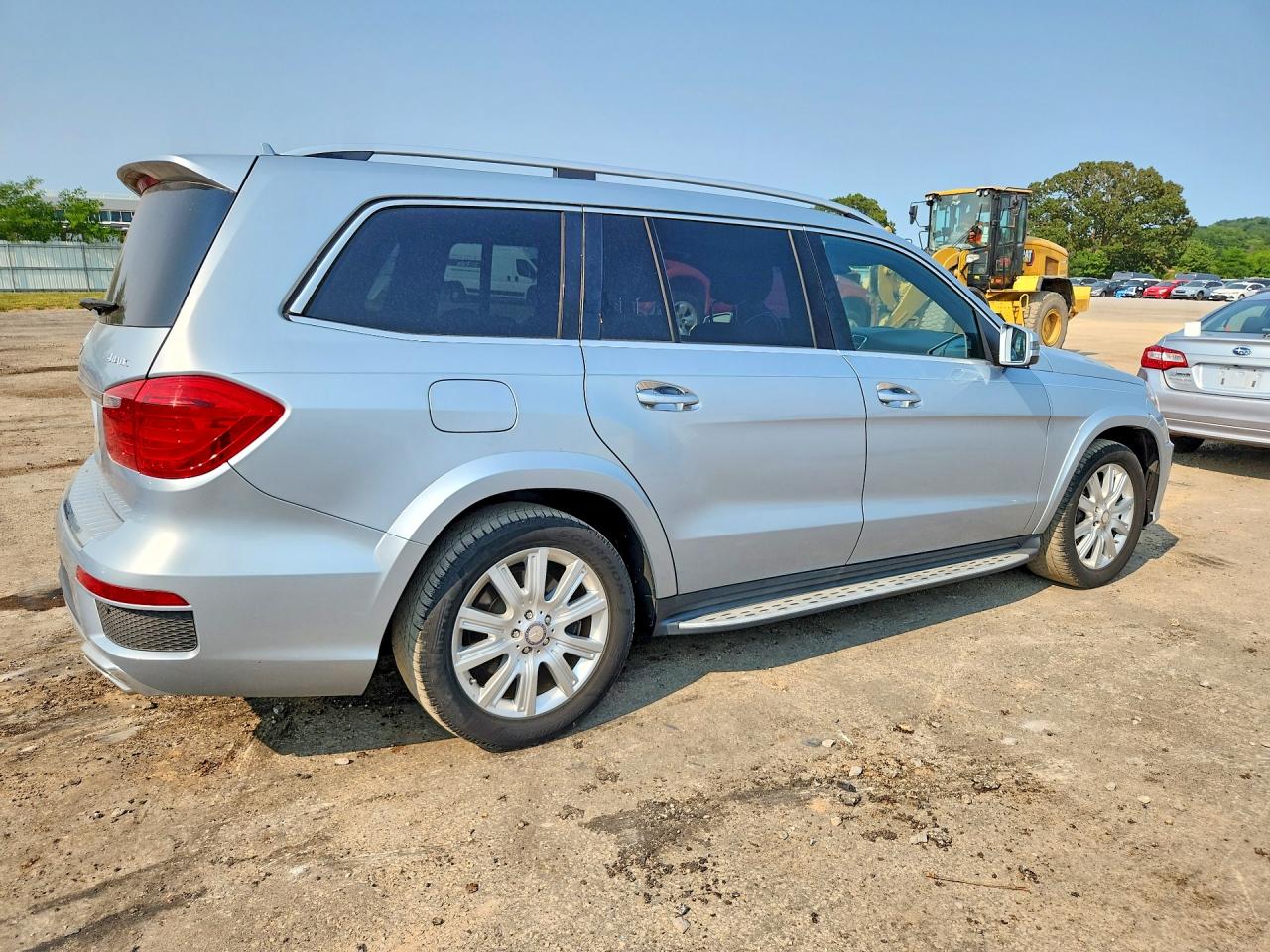 2014 Mercedes-benz Gl 550 4matic Silver vin: 4JGDF7DE1EA336820