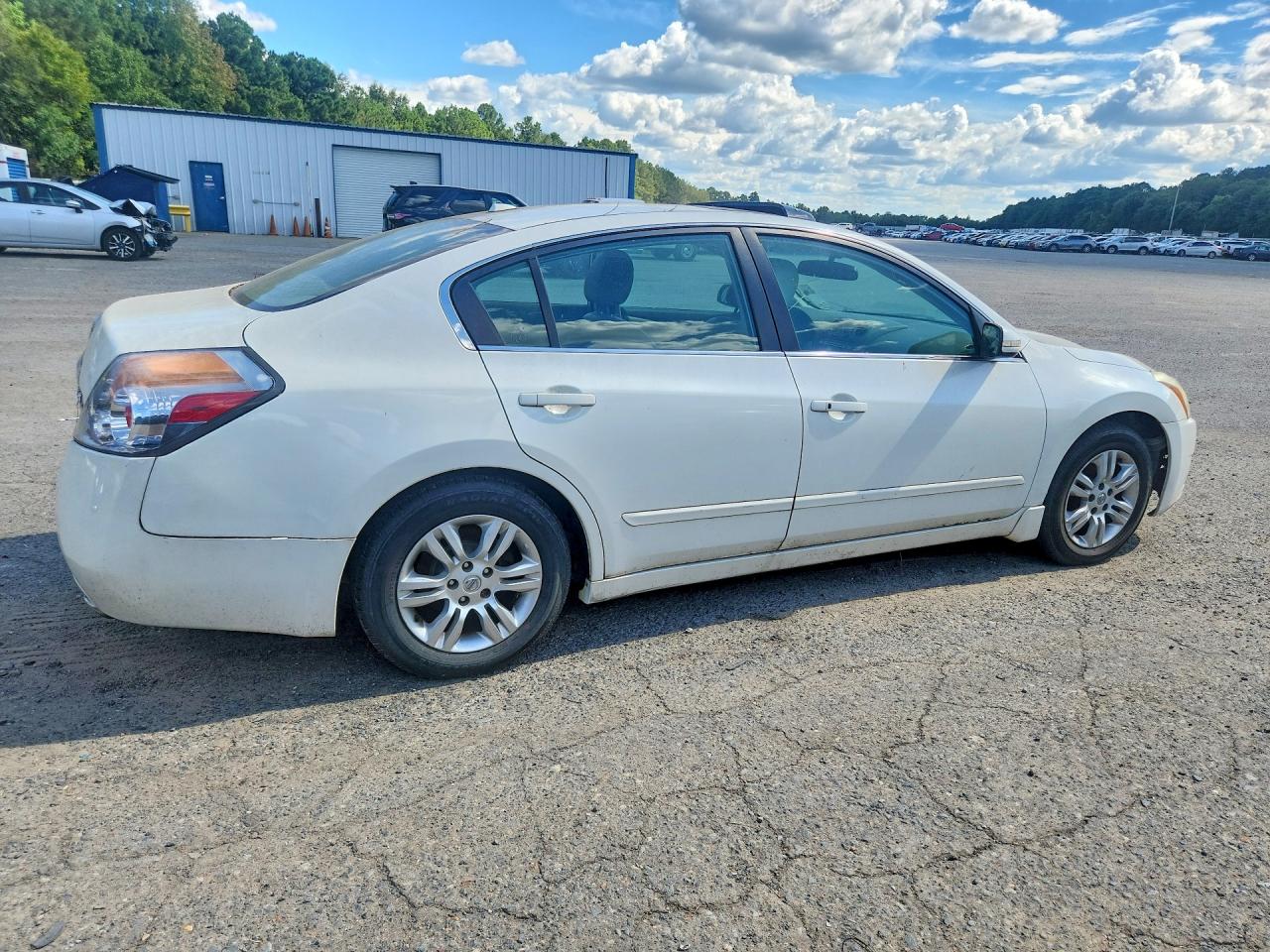 2012 Nissan Altima 2.5 White vin: 1N4AL2AP9CN401059