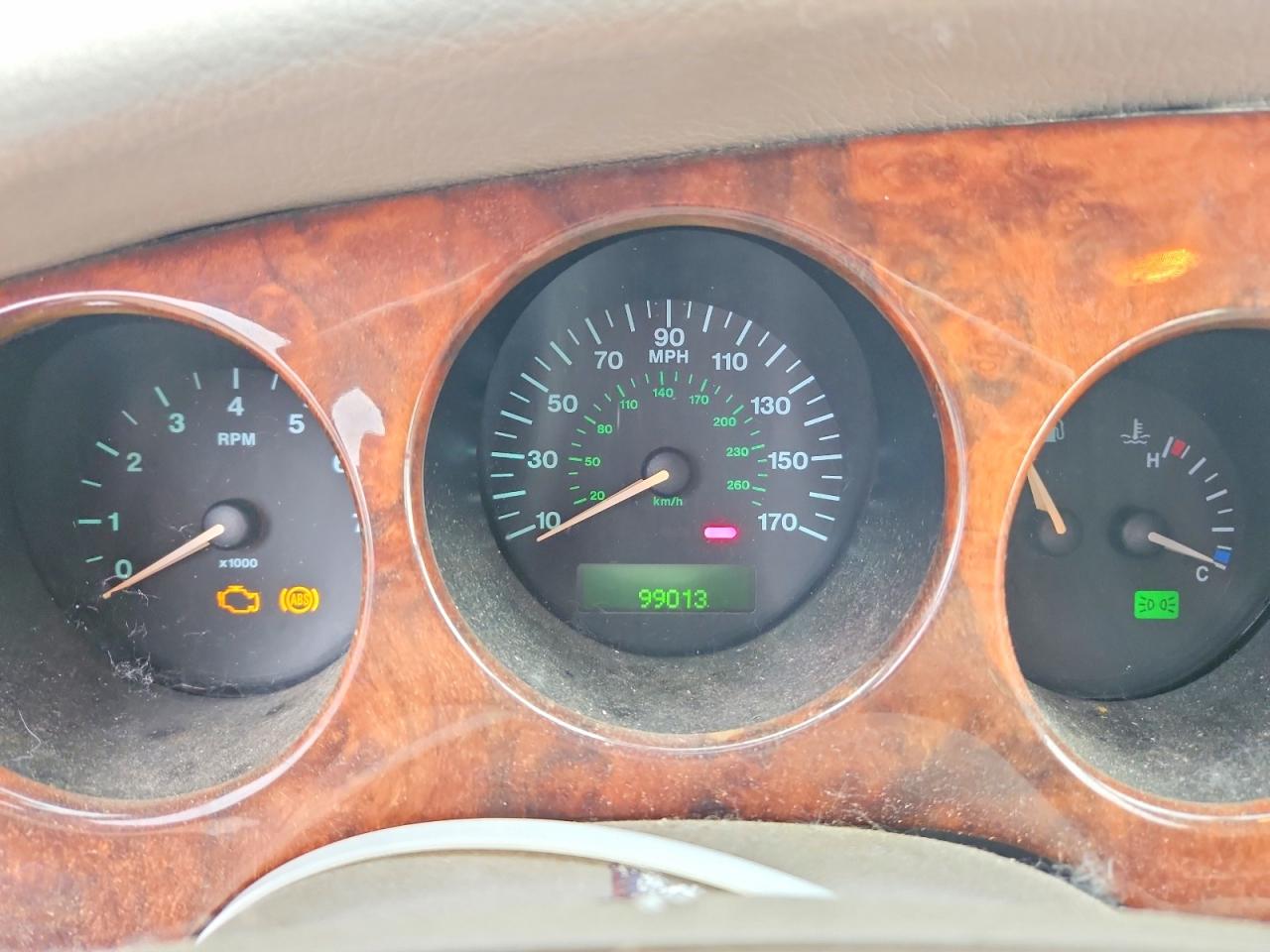 2001 Jaguar Xk8 Silver vin: SAJDA42C61NA20162