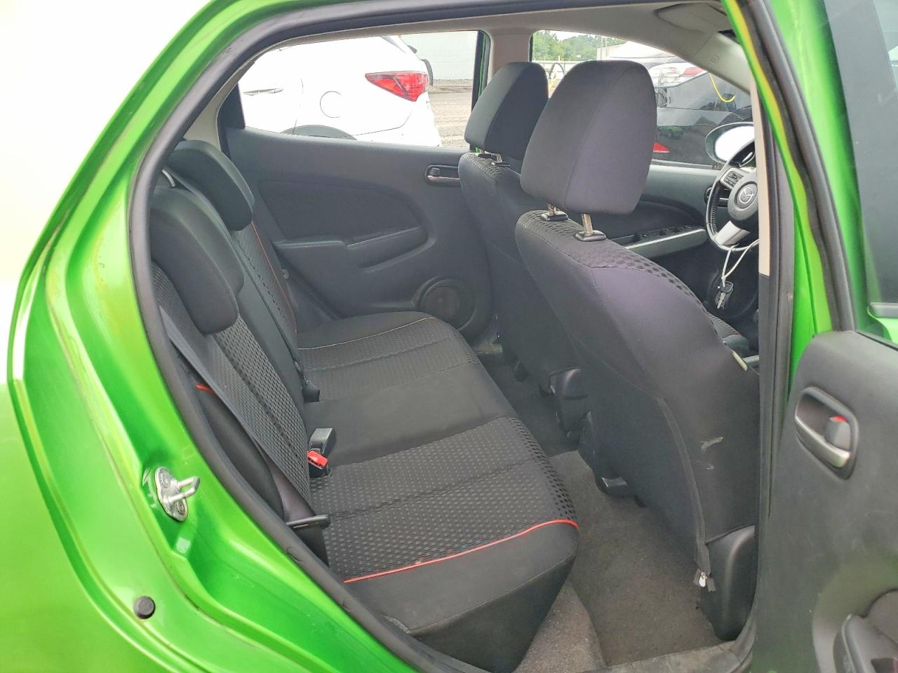 2013 Mazda Mazda2 Green vin: JM1DE1LZXD0163599