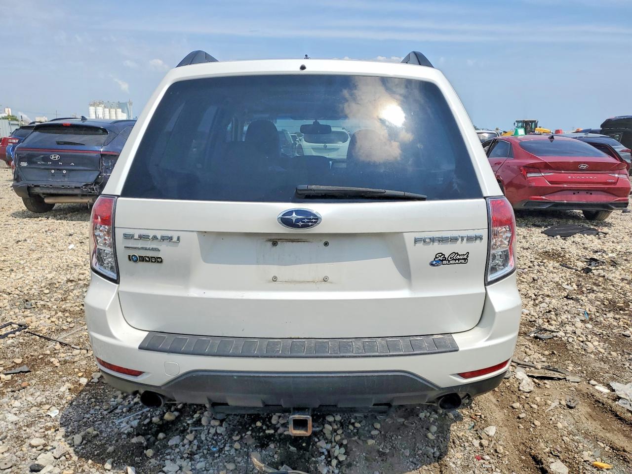 2010 Subaru Forester 2.5x Limited White vin: JF2SH6DCXAH742614