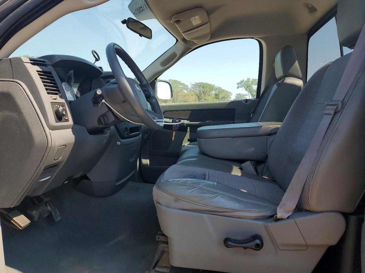 2008 Dodge Ram 1500 St Gray vin: 1D7HU16N38J161602